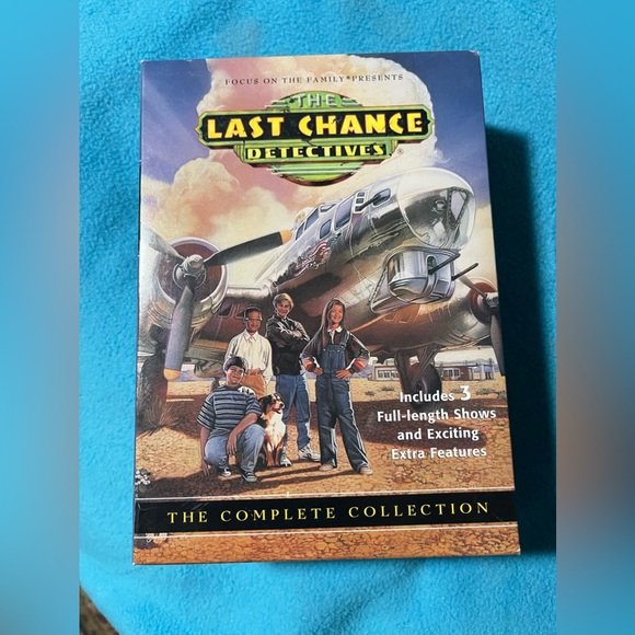 DVD Set—Last Chance Detectives - Picture 1 of 11